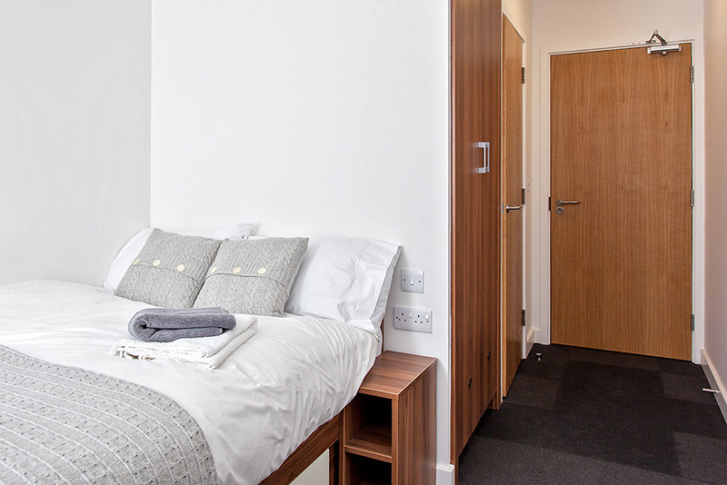 Student Deluxe Ensuite Room available for rent University dorm London