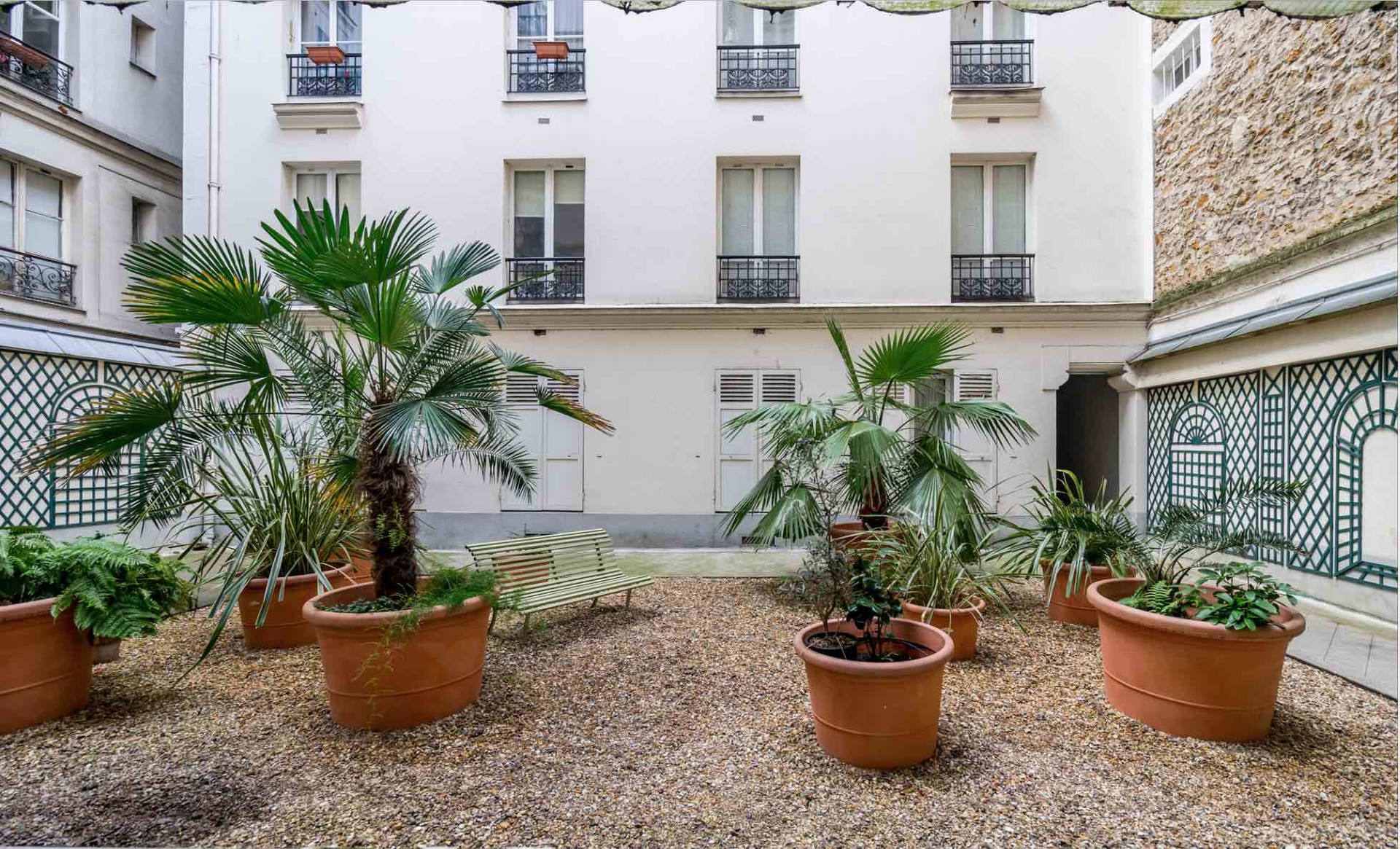 Studette Avenue des Ternes 75017 11M2 Rent studios Paris