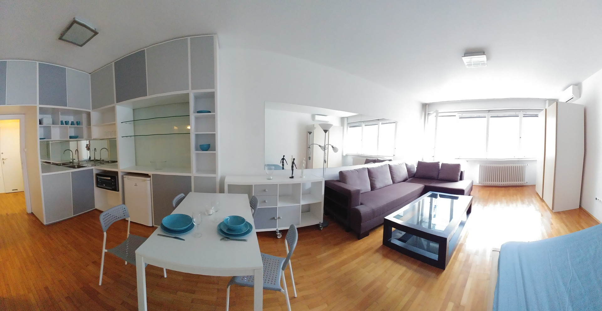 Studio apartment in CITY CENTER with terrace Rent studios Budapest