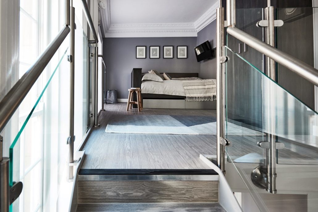 Stunning Mezzanine Apartment in the heart of Newcastle Room for rent