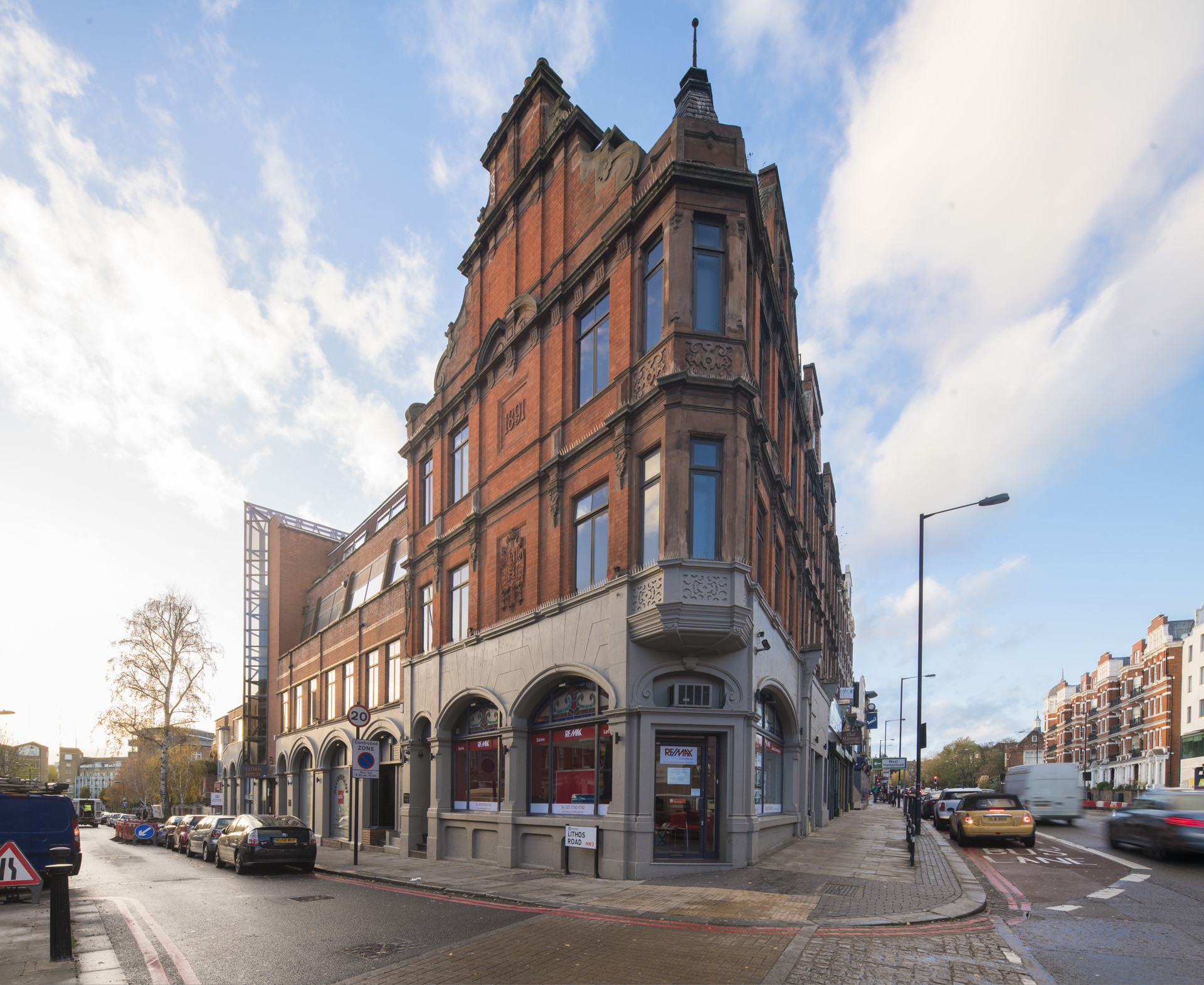 Stylish en suite studio in the heart of London Rent studios London