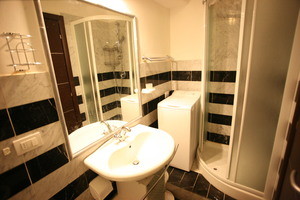 Summer Student Rentals Available With Comforts Of Paris Room