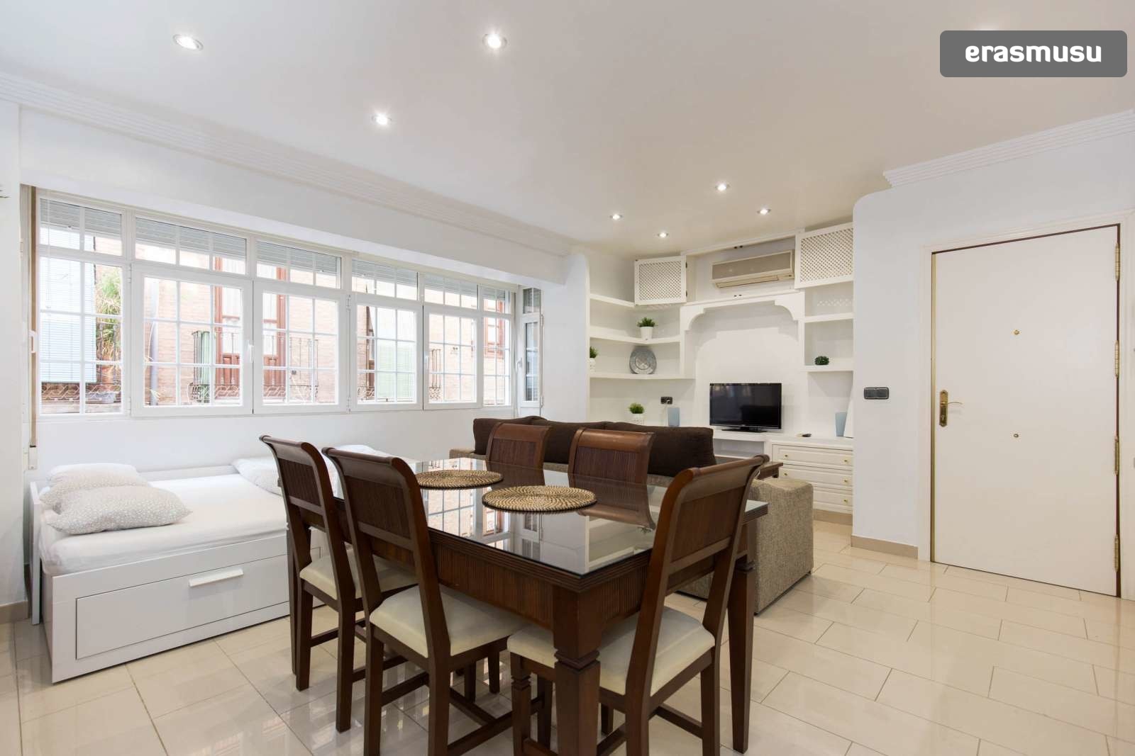 Piso en apartamento de estudiantes libre para media y larga estancia en