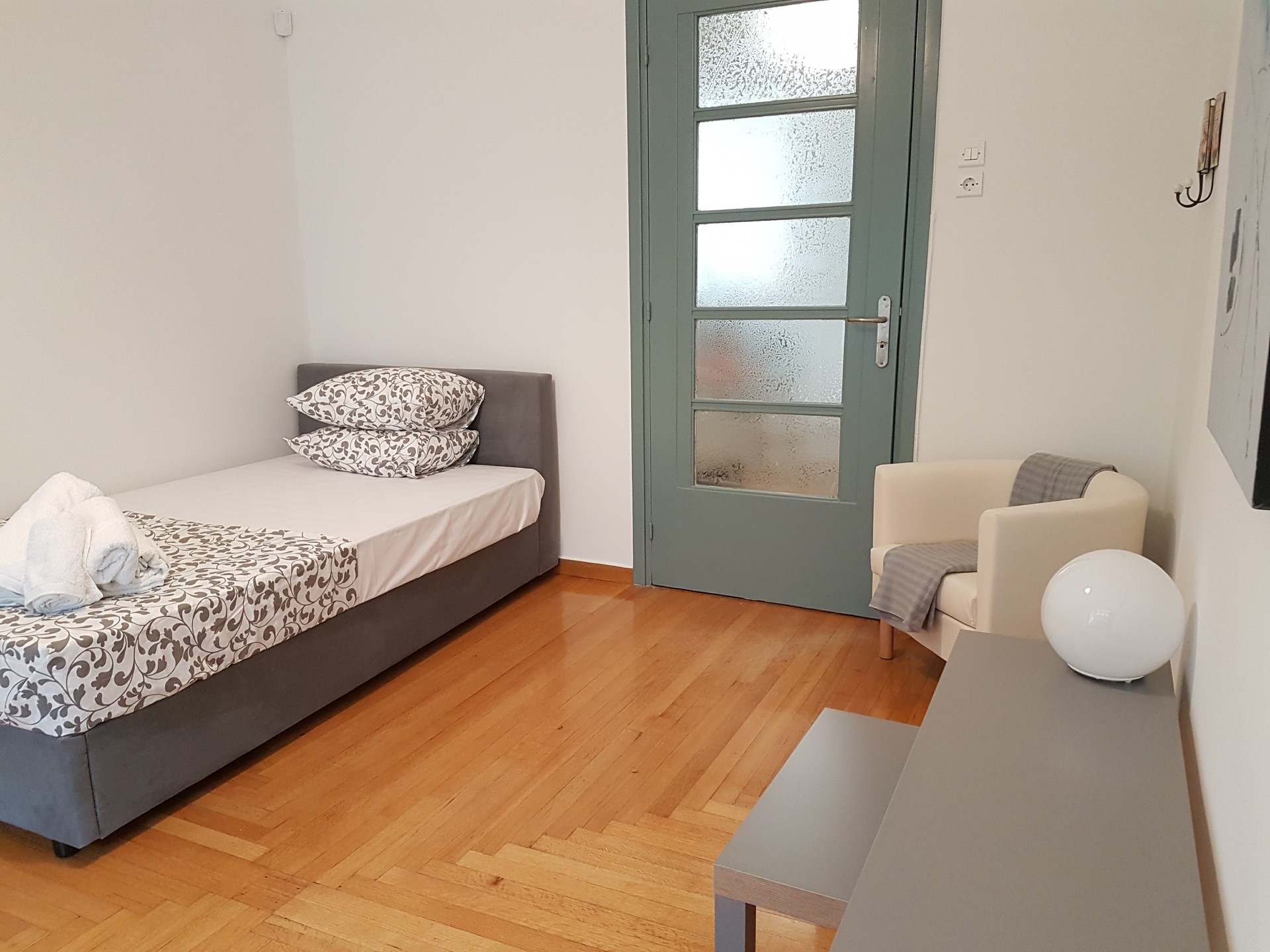 Nimbus room 2 14 m2 room, in a very central 120m2 fully renovated