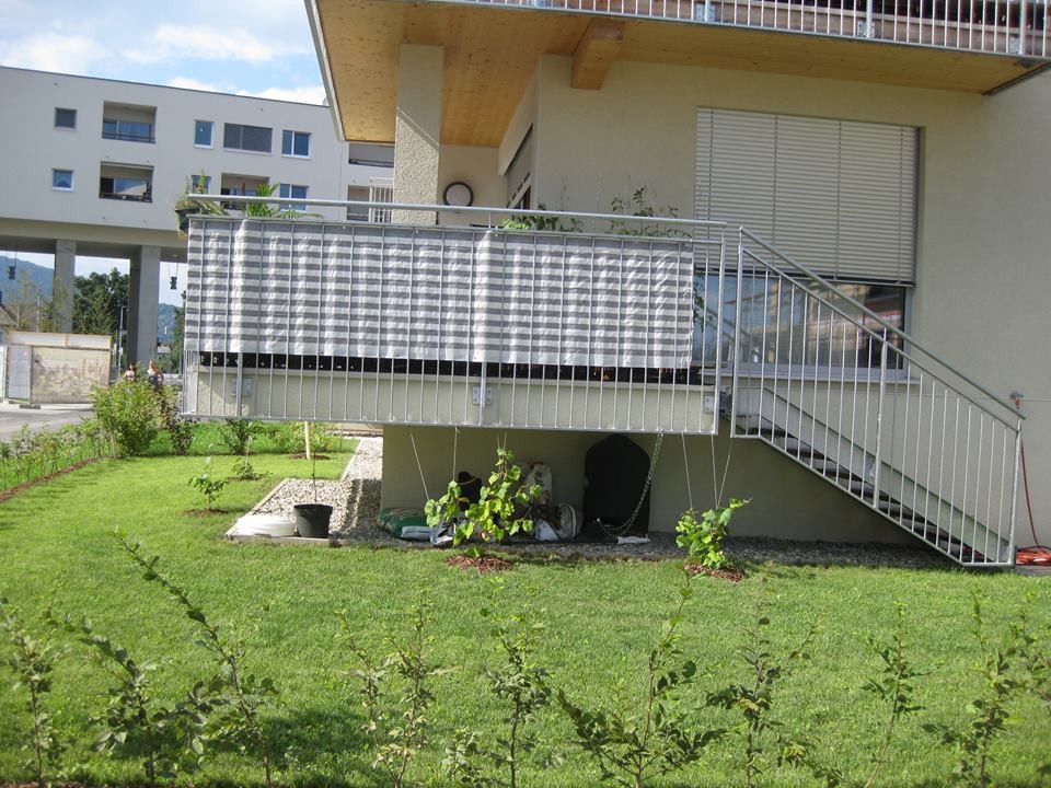 Sunny Flat with big garden and terrace University dorm Graz