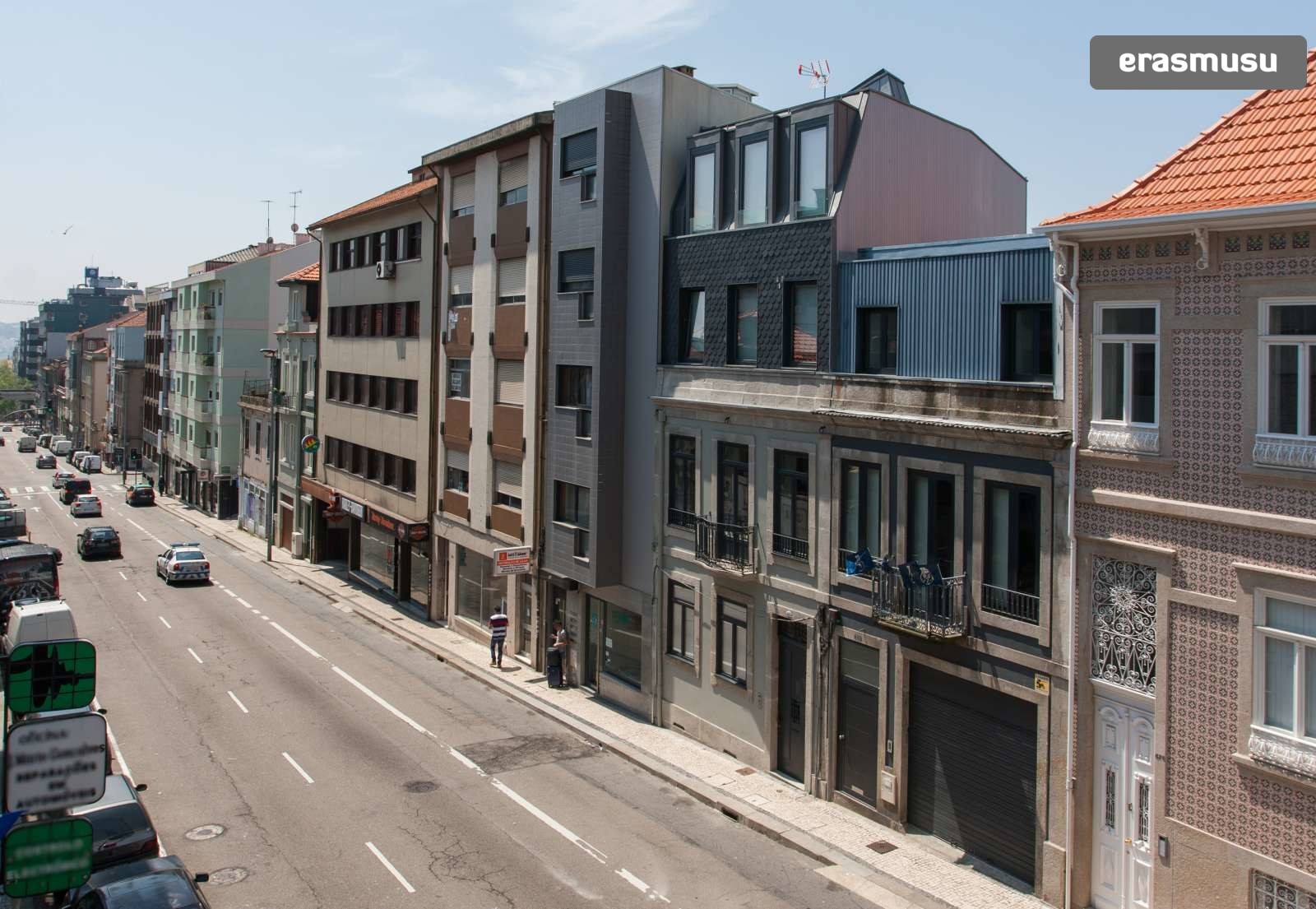 Sunny studio with balcony for rent in Santo Ildefonso