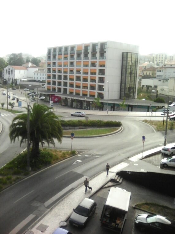 t2+1 em celas na av. calouste gulbenkian