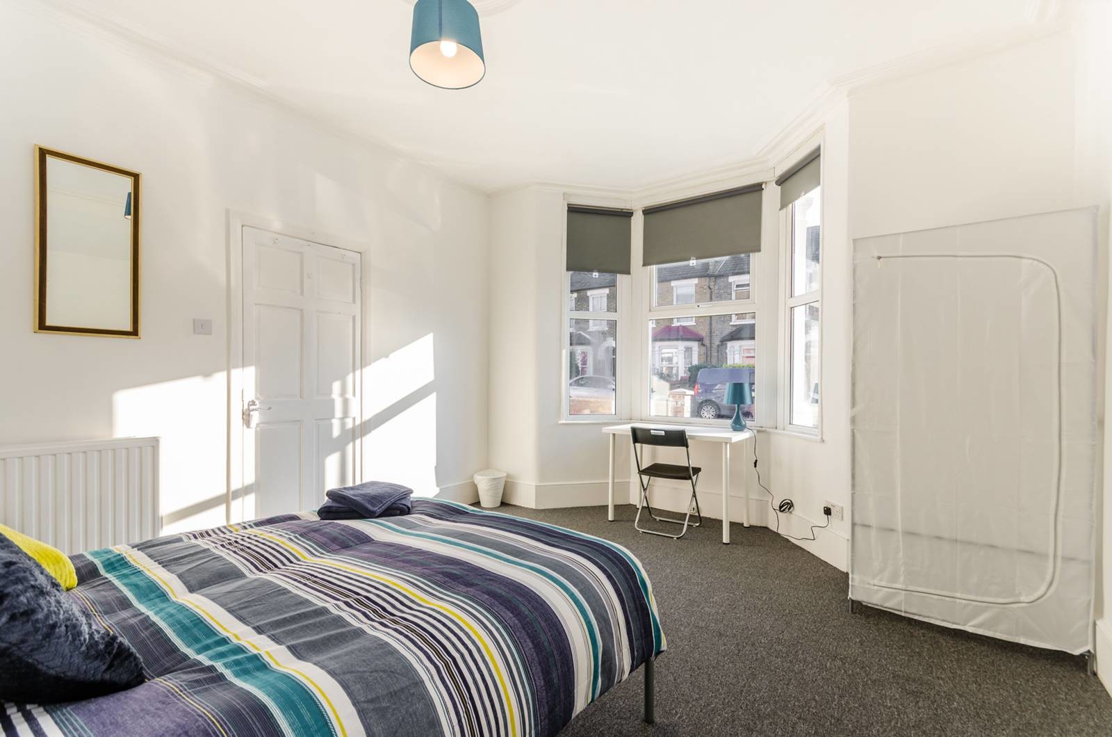 Room in impressive 6 bedroom house Room for rent London