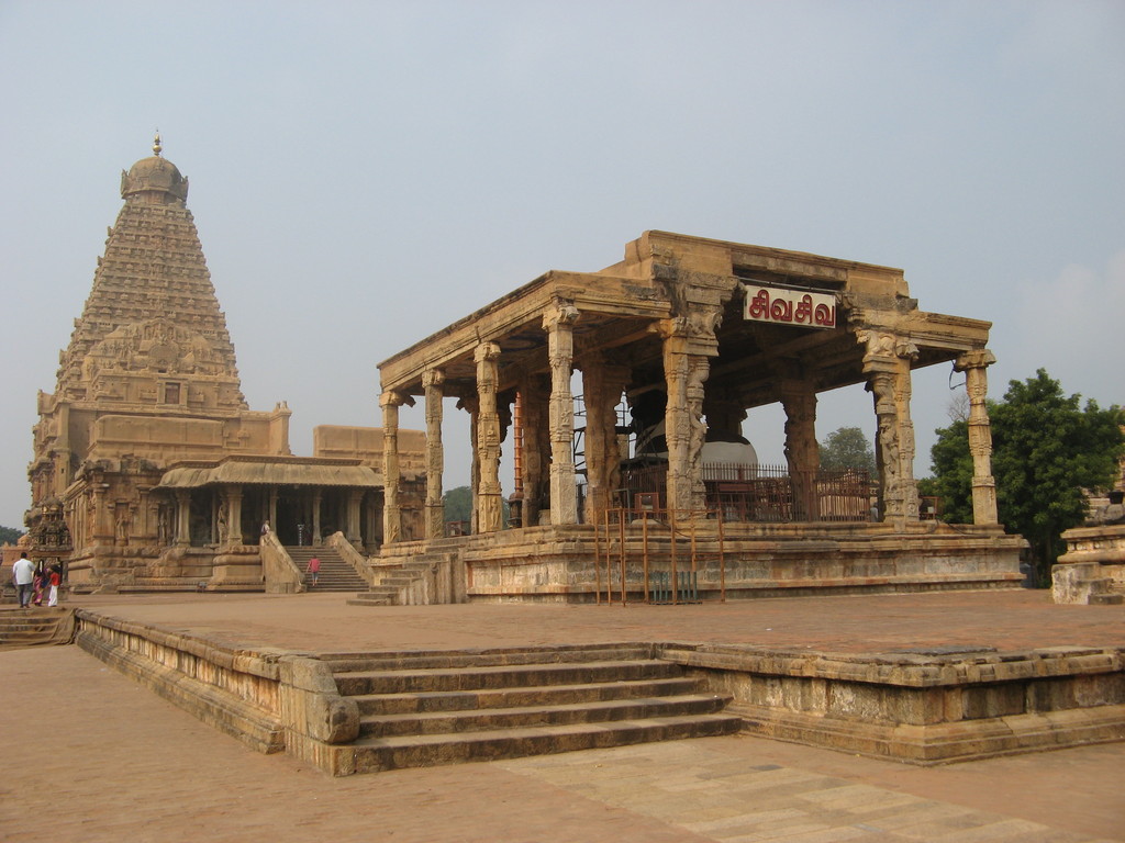 Image result for Brihadeeshwara Temple shadow