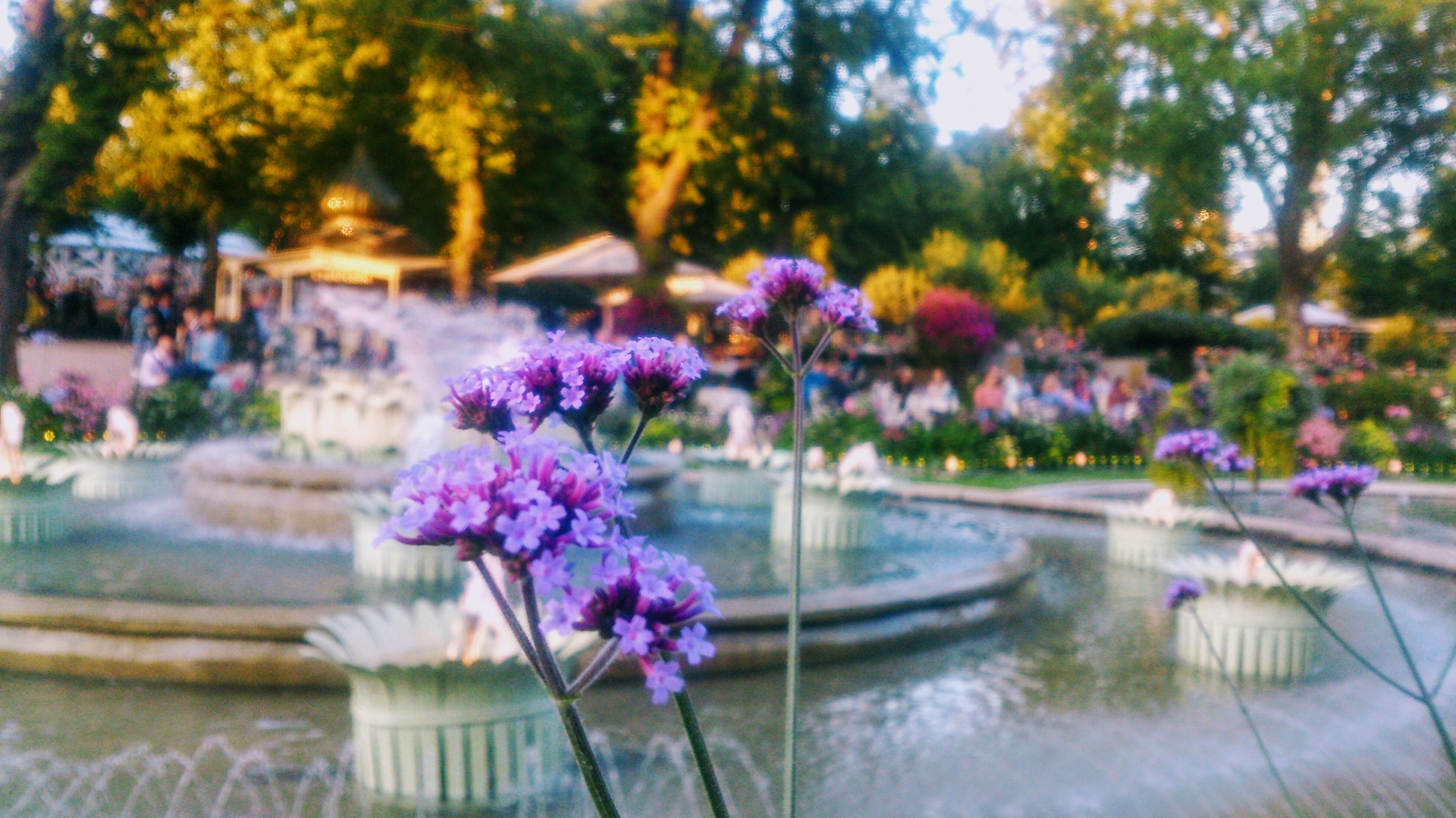 tivoli-gardens-erasmus-blog-copenhagen-denmark