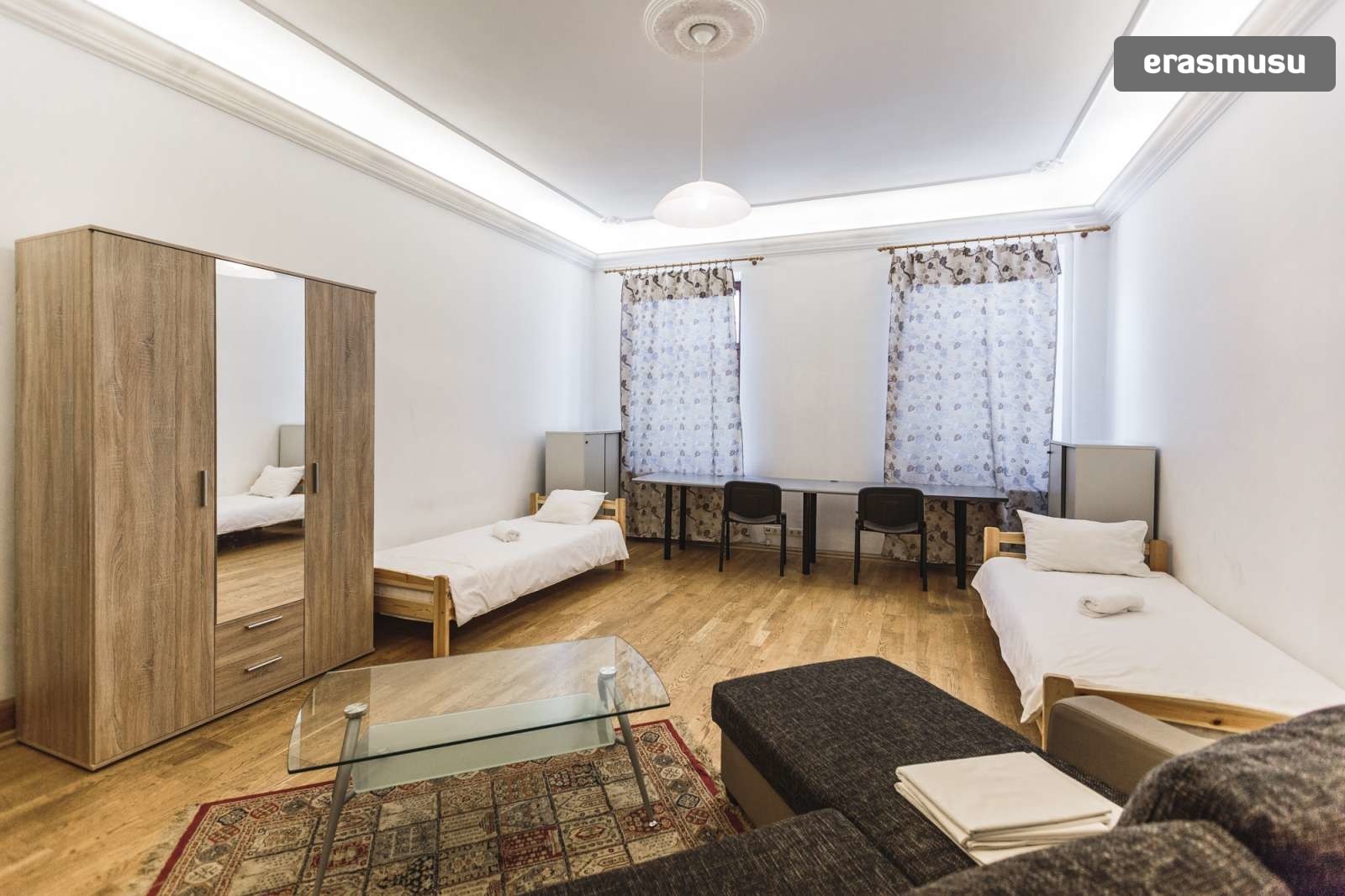 Twin Beds In Stylish Rooms For Rent In 3 Bedroom Apartment In Centrs