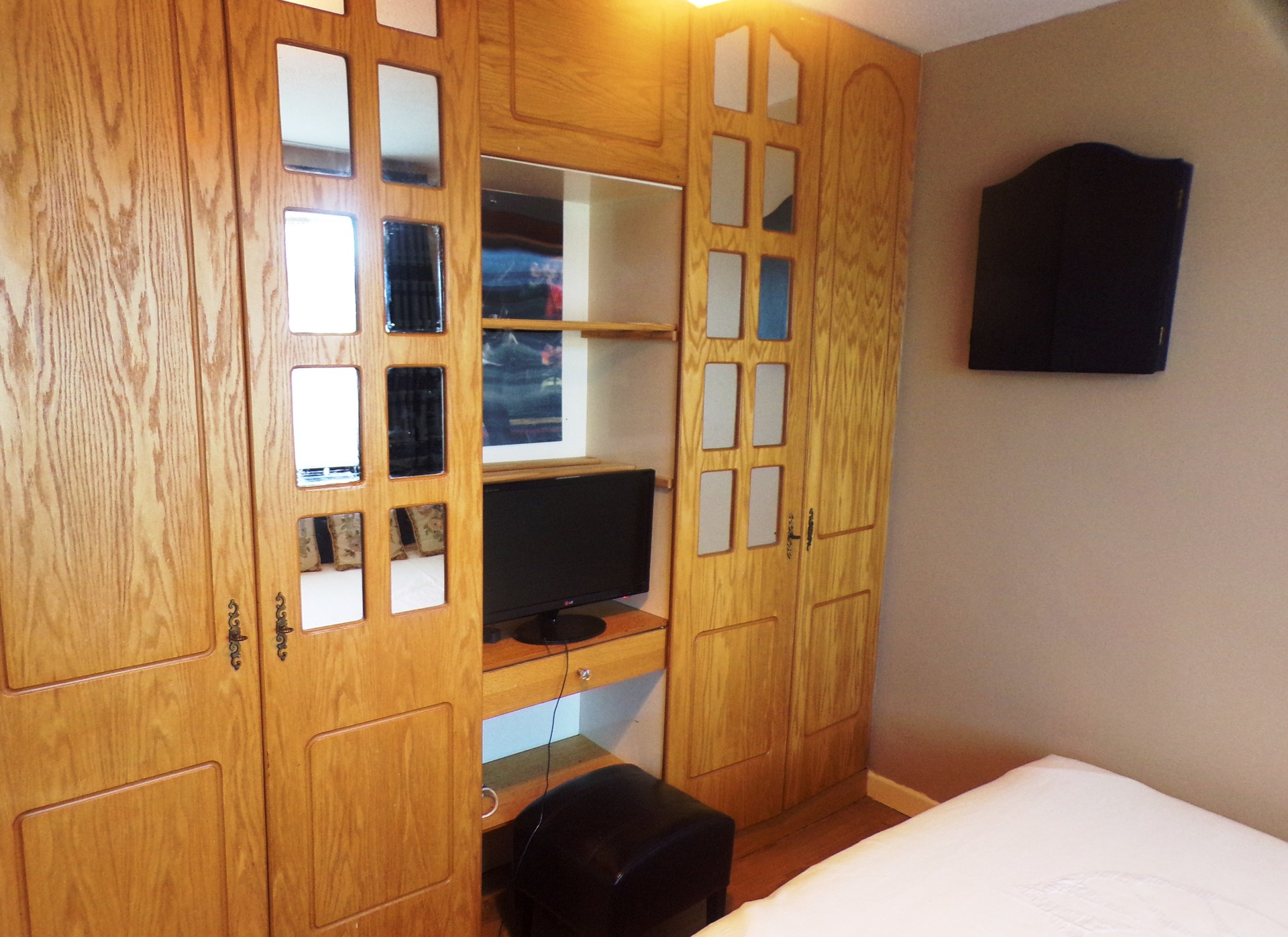 Twin Room With Double And Single Bed In It Large Wardrobe Space