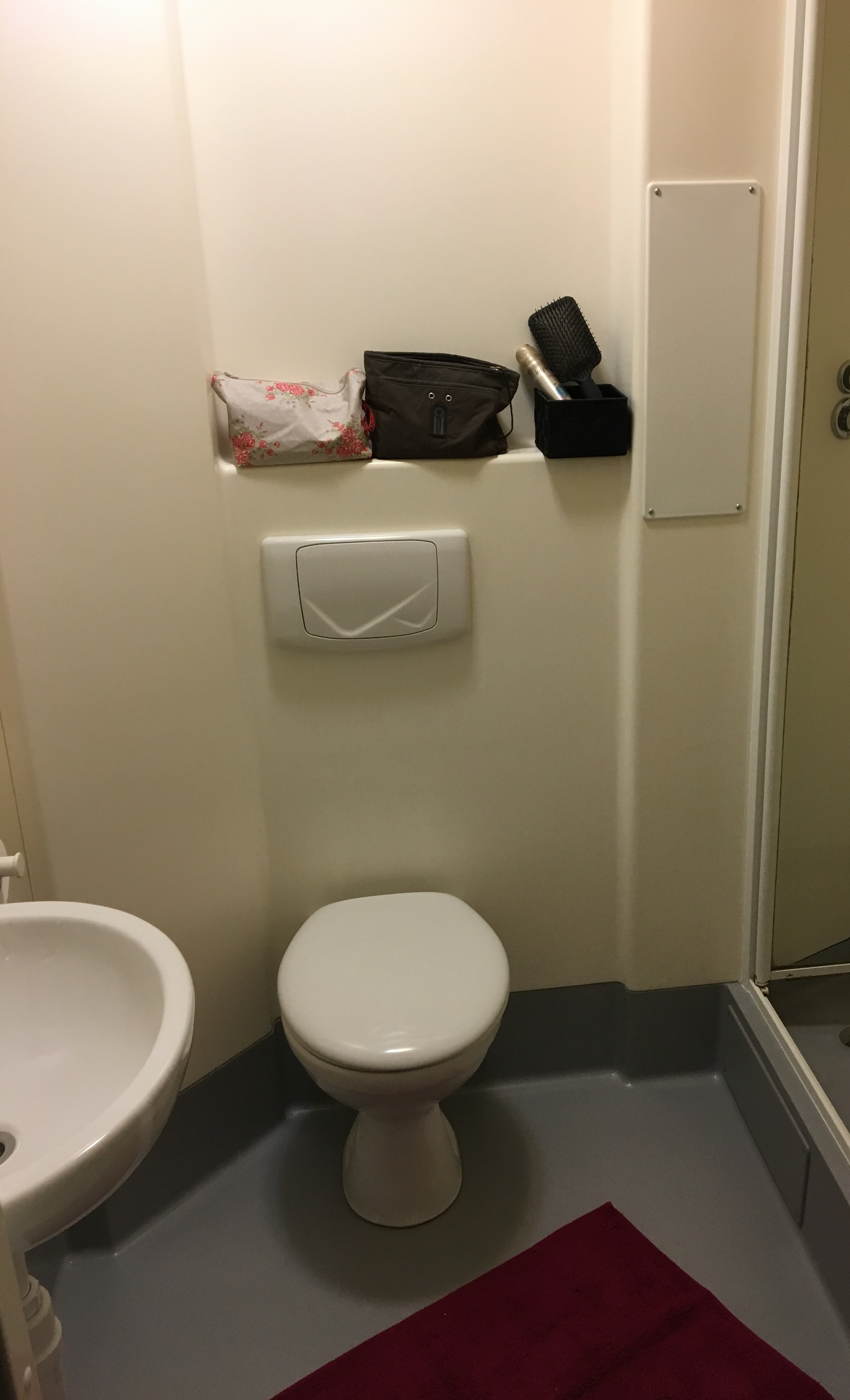 Two ensuite rooms to rent in central Edinburgh University dorm Edinburgh