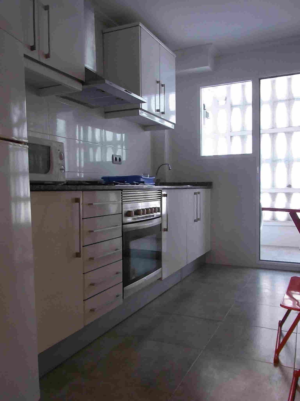 Two Rooms To Rent In A 4 Bedroom Flat University Area Of Valencia