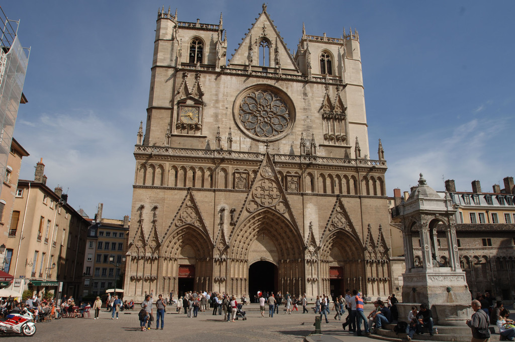 La Cath drale Saint Jean Baptiste Qu Ver En Lyon