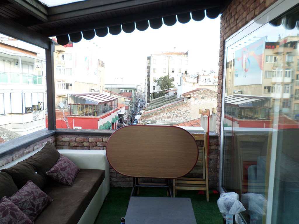 Very nice apartment to share with a Female roommate 50 meters from