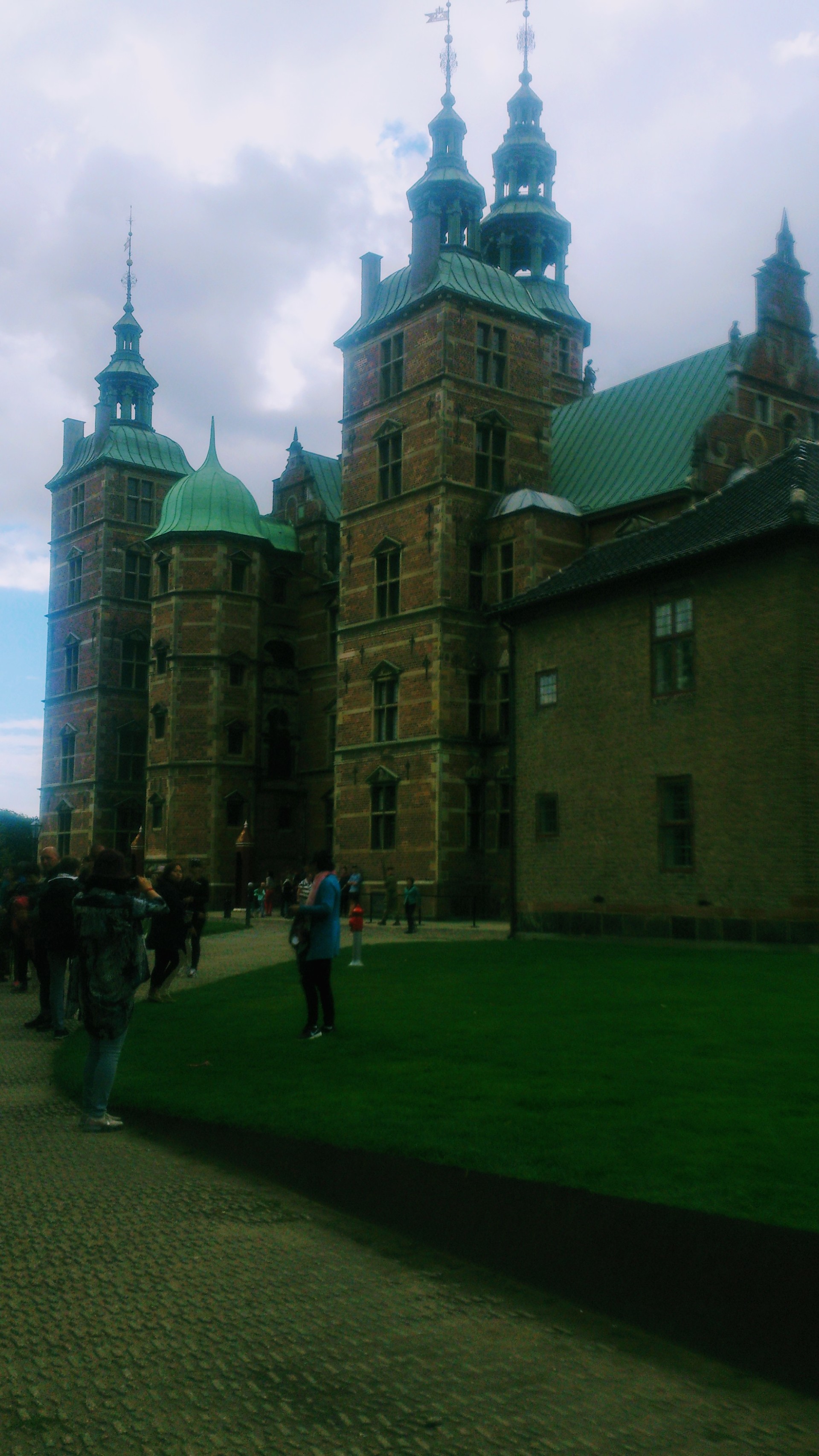 Visiting Rosenborg Castle Erasmus Blog Copenhagen Denmark [ 3415 x 1920 Pixel ]