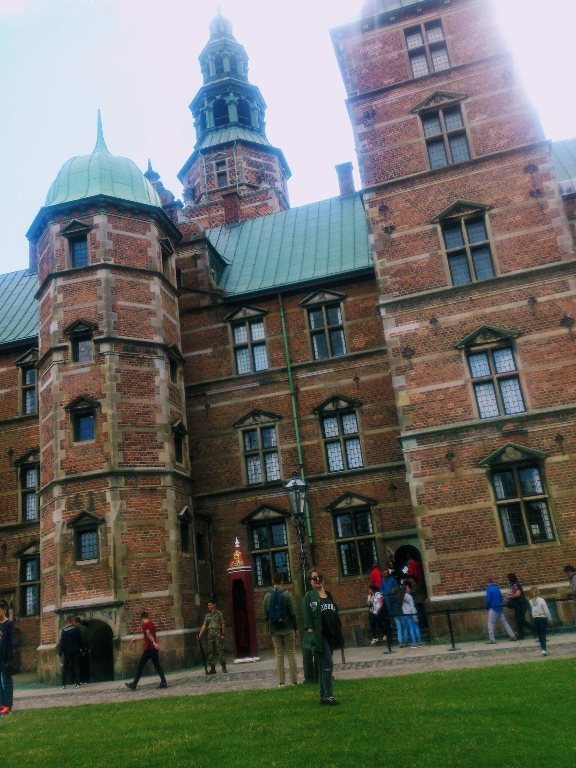 Visiting Rosenborg Castle Erasmus Blog Copenhagen Denmark [ 2560 x 1920 Pixel ]