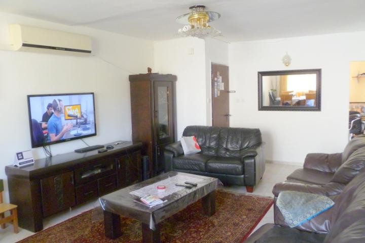 Well Furnished One Bedroom Shared Flat For Rent