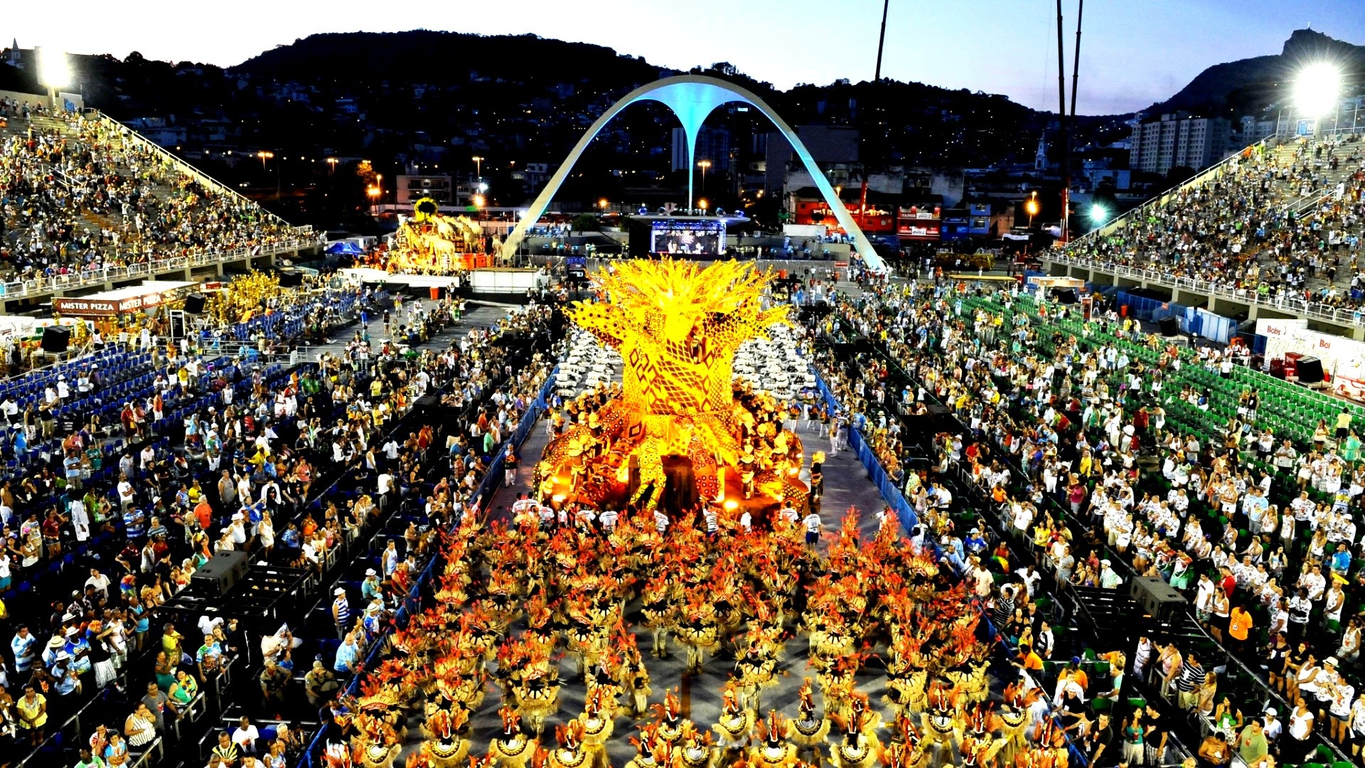 Christmas in Rio de Janeiro, Brazil загрузить