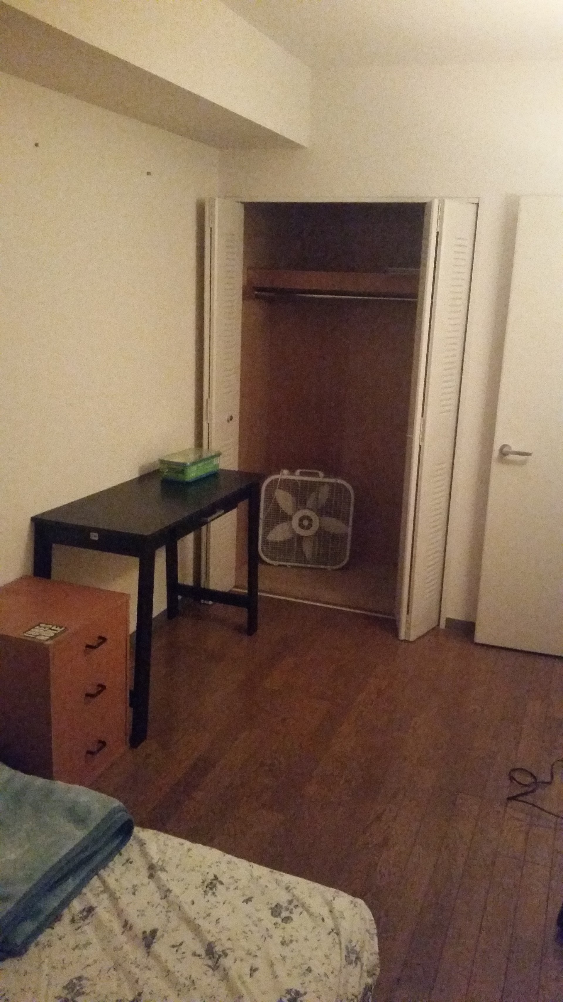 Yokosuka, looking for roommate Flat rent Yokosuka